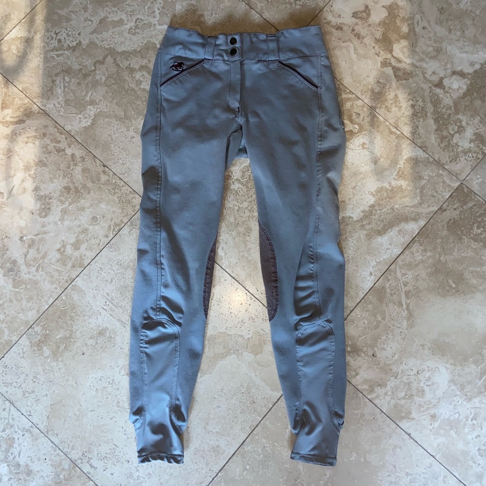 Grey Piper Breeches w Maroon Piping